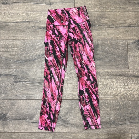 • Lululemon • Wunder Train High-Rise Tight 25"
Incentive Refresh Multi Pink Blac - Picture 2 of 3